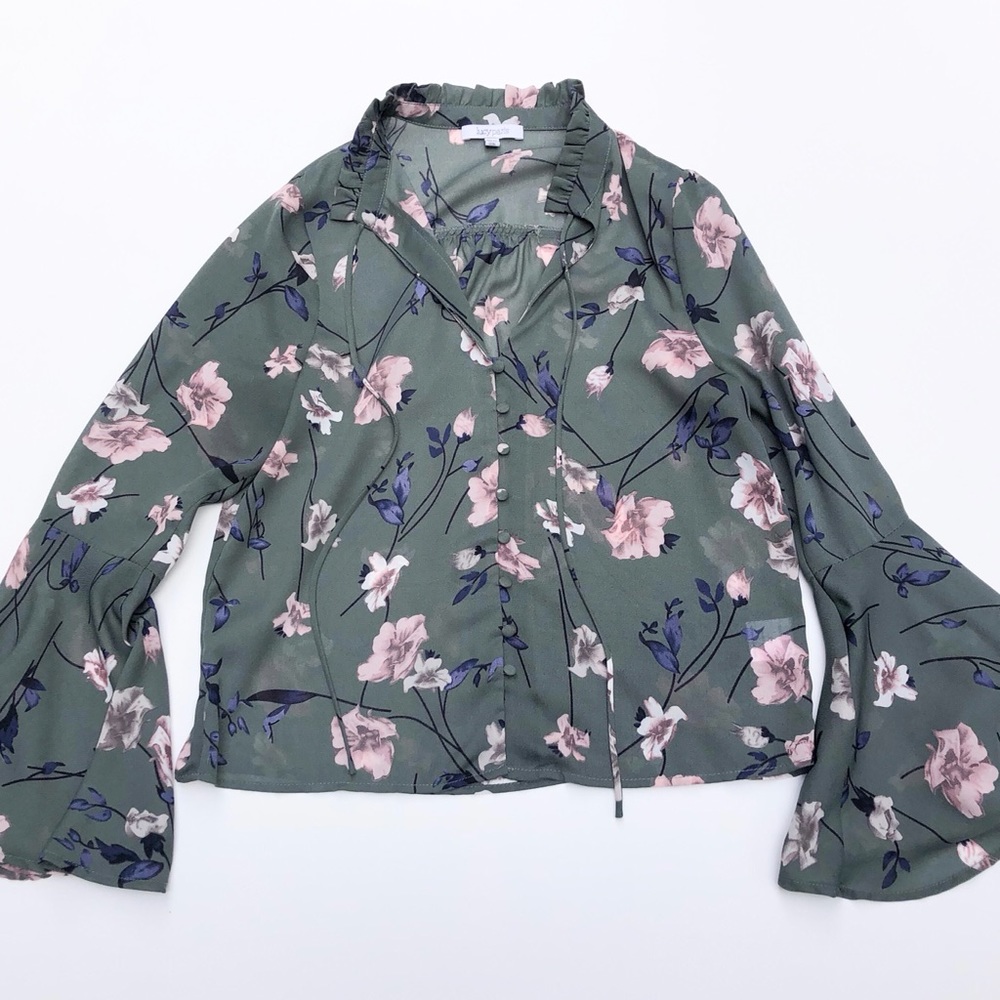 Lucy Paris top